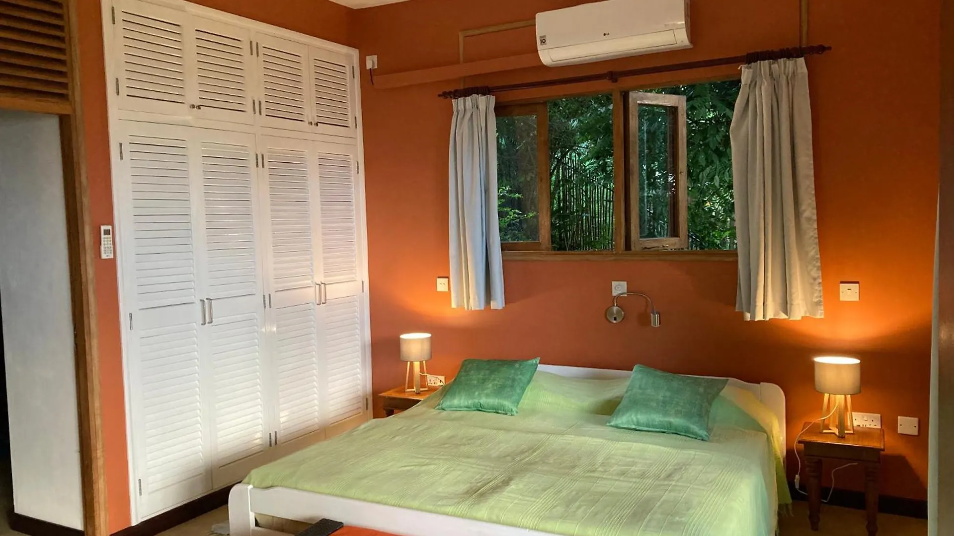 Fler Payanke Apartment Anse Royale