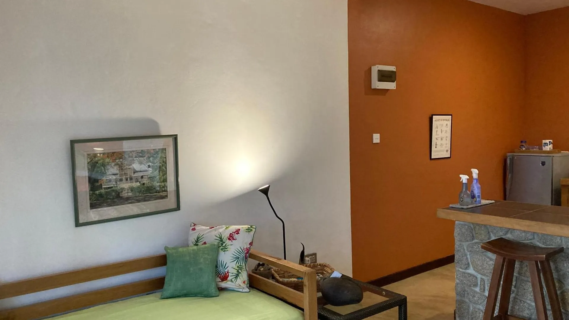 Fler Payanke Apartment Anse Royale Seychelles